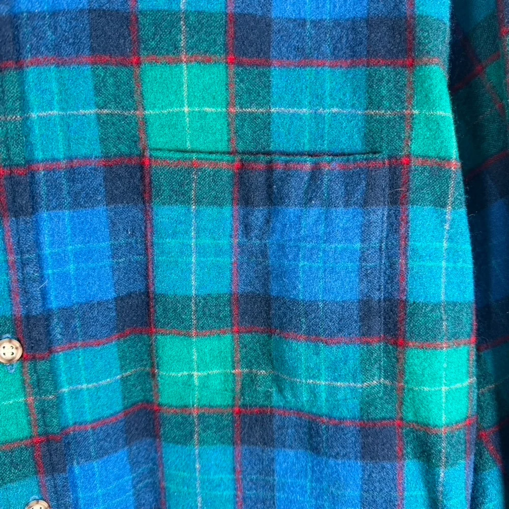Vintage Pendleton Blue Green Plaid Wool Flannel Button Shirt Mens size XL